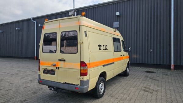 Mercedes-Benz Sprinter 312 D 4x4 Allrad – Bild 4