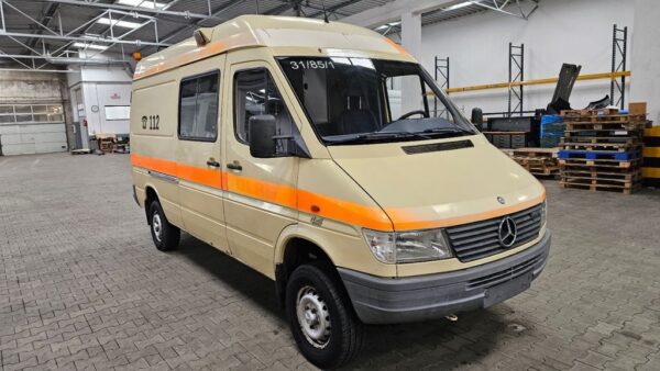 Mercedes-Benz Sprinter 312 D 4x4 Allrad – Bild 3