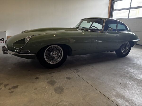 Jaguar E-Type 4.2 Litre Serie 1.5 FHC – Bild 4