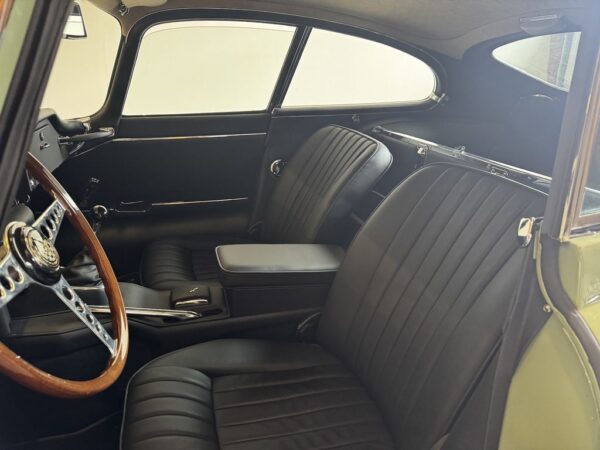 Jaguar E-Type 4.2 Litre Serie 1.5 FHC – Bild 12