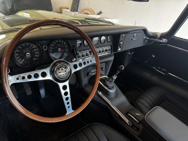 Jaguar E-Type 4.2 Litre Serie 1.5 FHC – Bild 13