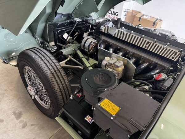 Jaguar E-Type 4.2 Litre Serie 1.5 FHC – Bild 21