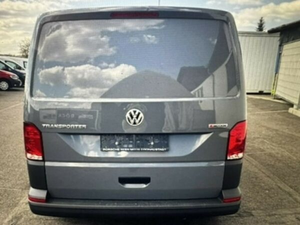 Volkswagen T6.1 lang 6-Sitzer 2.0 TDI 4Motion puregrey – Bild 8