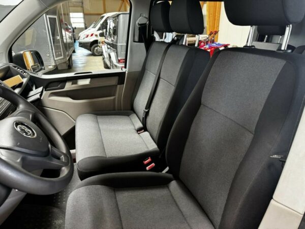 Volkswagen T6.1 lang 6-Sitzer 2.0 TDI 4Motion puregrey – Bild 11