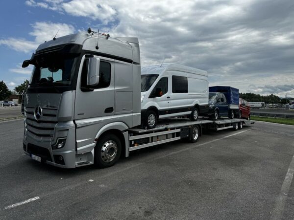 Volkswagen T6.1 lang 6-Sitzer 2.0 TDI 4Motion puregrey – Bild 14