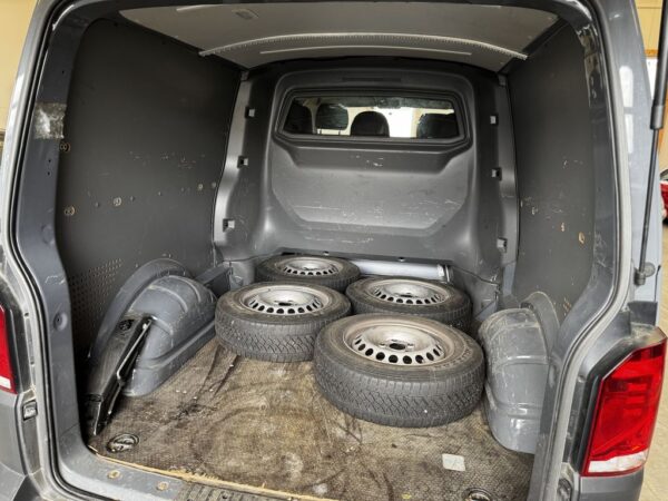 Volkswagen T6.1 lang 5-Sitzer 2.0 TDI 4Motion – Bild 22