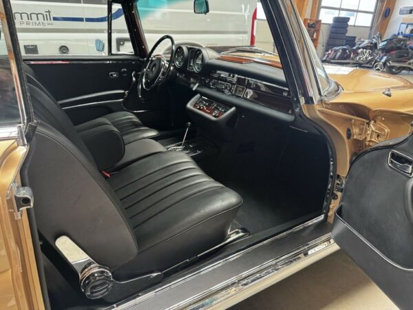Mercedes-Benz 280 SE Cabrio W111 BRABUS-Classic Restauration – Bild 17
