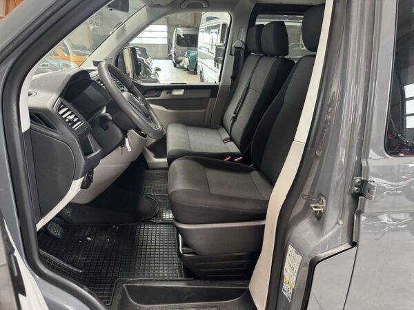 Volkswagen T6 Doka 2.0 TDI 4Motion Plane puregrey – Bild 11